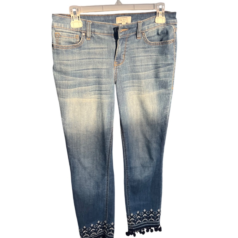 Crown & Ivy Light Blue Cropped Jeans with Embroidered Hem